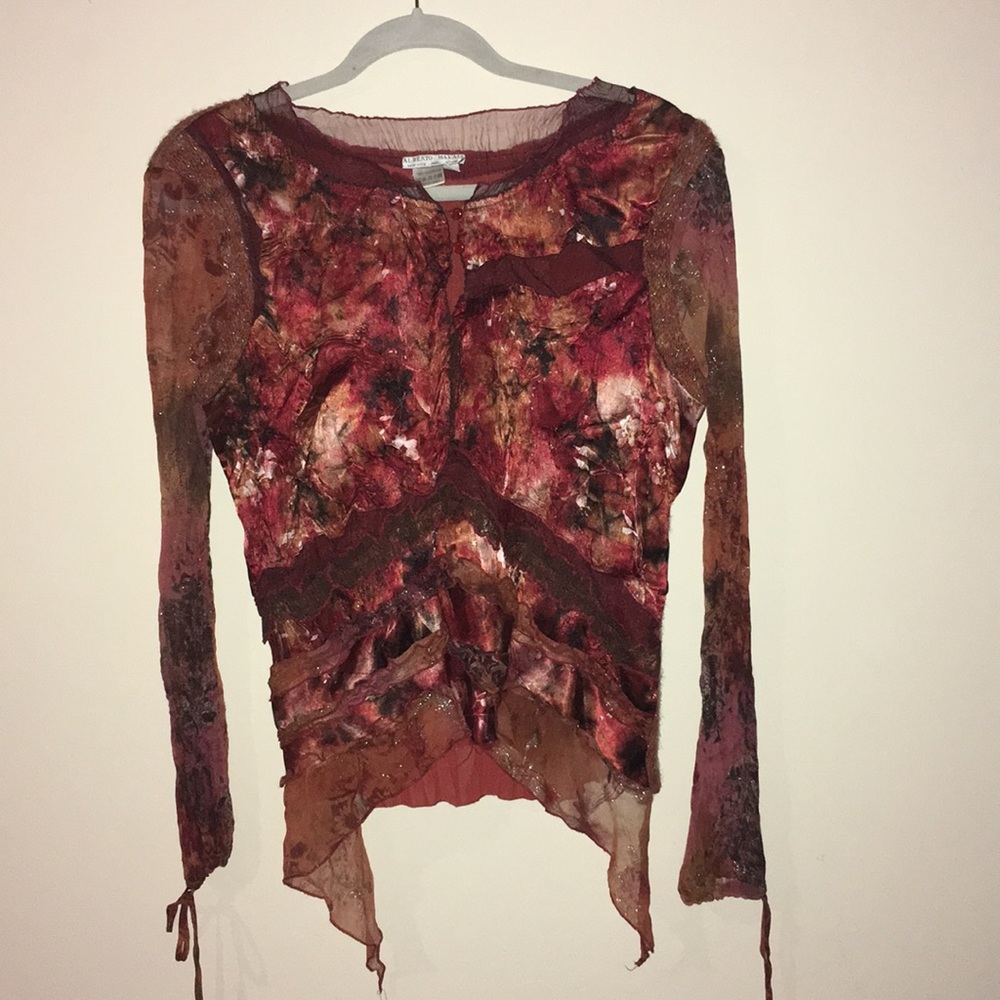 Alberto Makali top